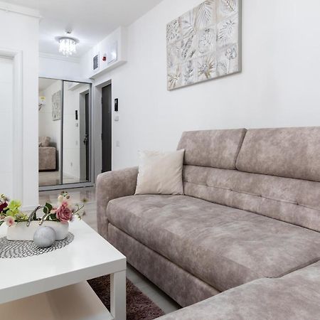 Premier Apartment Luceafarul Oradea Exterior photo