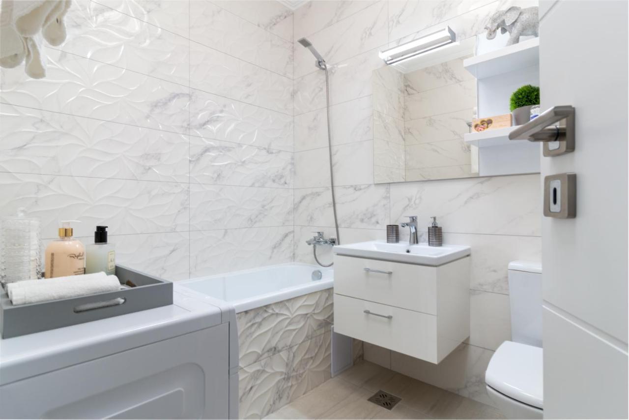 Premier Apartment Luceafarul Oradea Exterior photo
